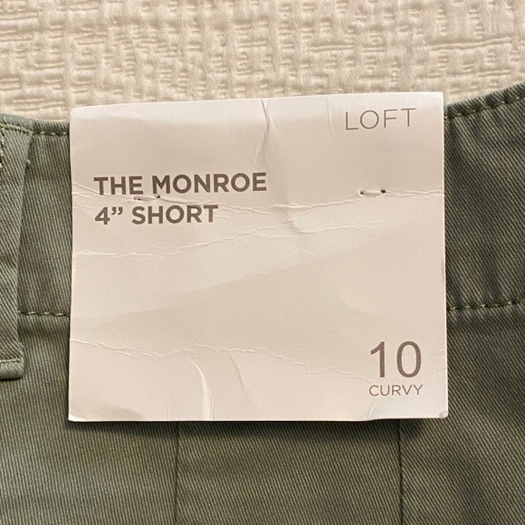 LOFT Sage Green Cargo Shorts - Picture 2 of 5